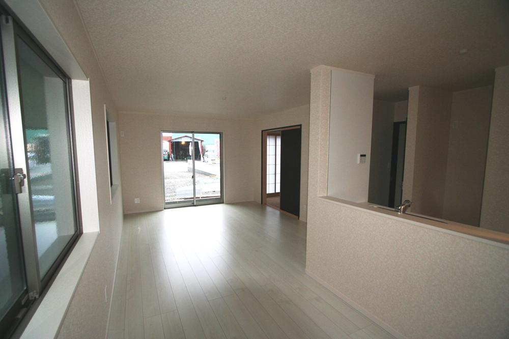 Living. Local (12 May 2013) Shooting