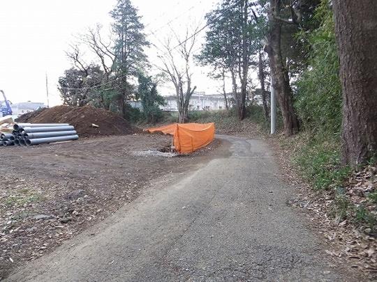 Local photos, including front road. Frontal road