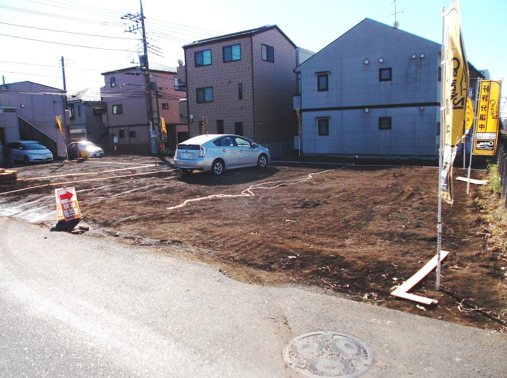 Local appearance photo. Local (12 May 2013) Shooting