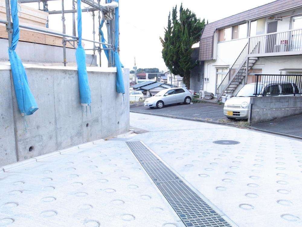 Local photos, including front road