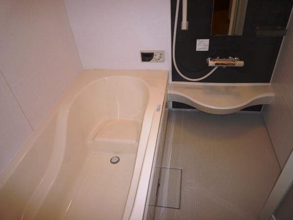 Same specifications photo (bathroom)