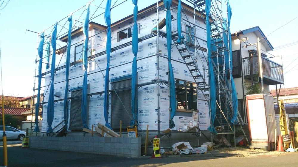 Local appearance photo. Local (11 May 2013) Shooting