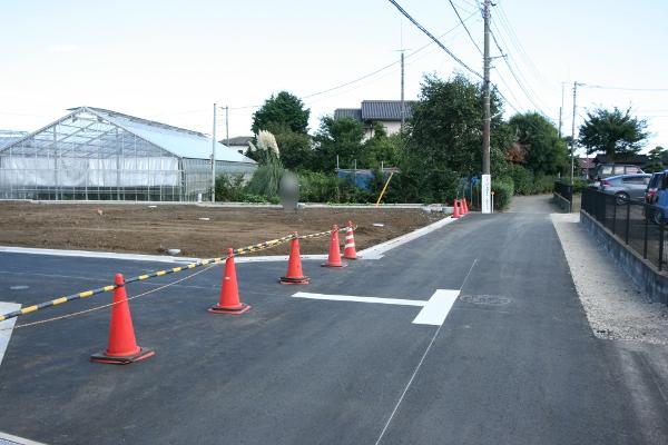 Local photos, including front road. Local (September 2013) Shooting