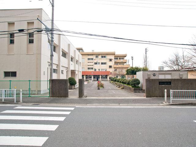 Other local. Zama Municipal Sagami junior high school Distance 780m
