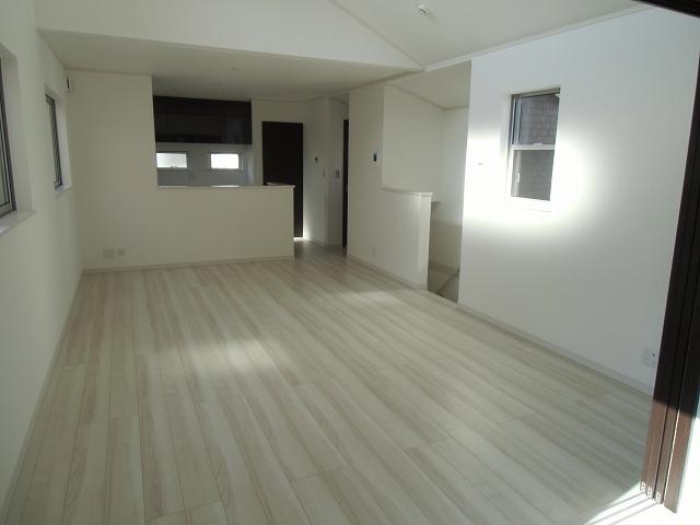 Living. Indoor (12 May 2013) Shooting