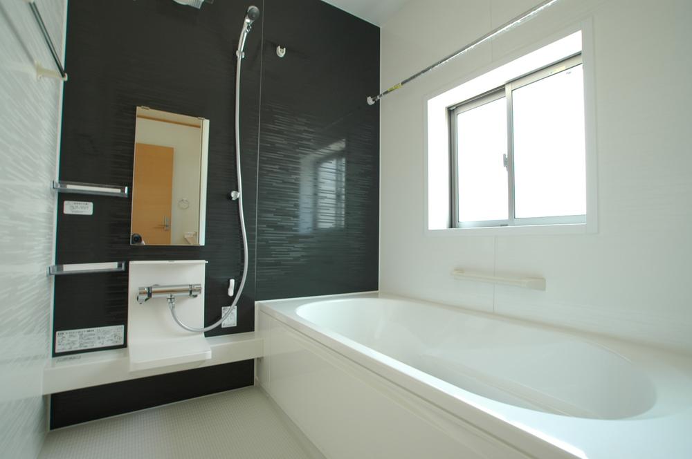 Same specifications photo (bathroom). Please heal the fatigue of the day stretched out his leg in a large bath ☆