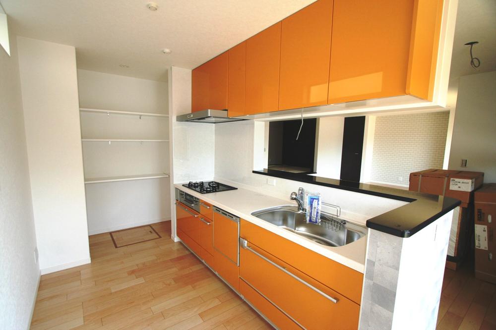 Same specifications photo (kitchen). Same specifications