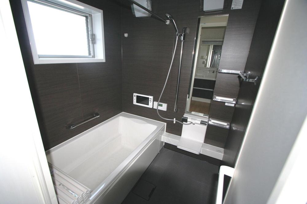 Same specifications photo (bathroom). Same specifications