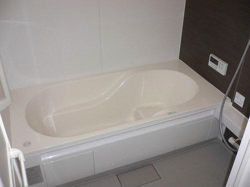 Bathroom. It is a bathroom photo of the company's construction.