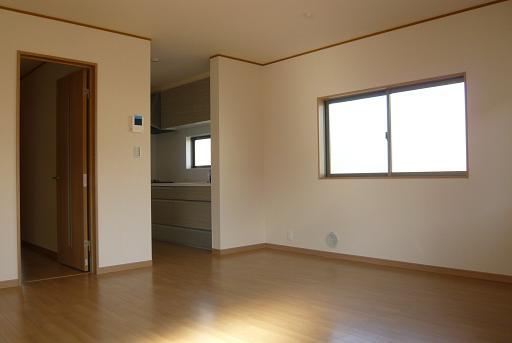 Kitchen. Building 2 Kitchen (October 2013) Shooting