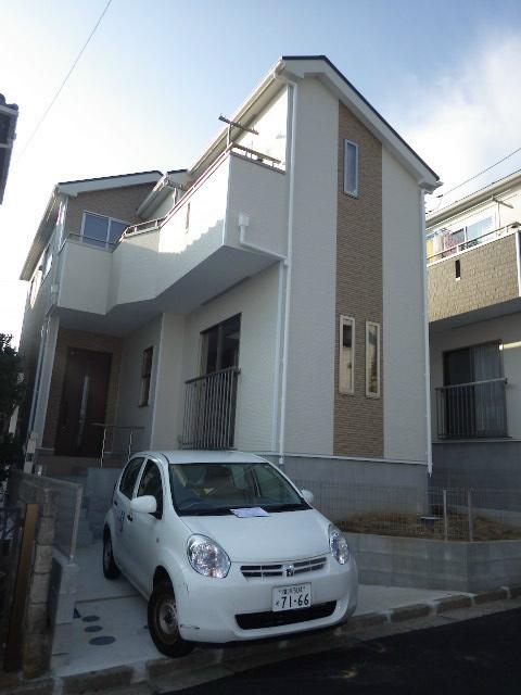 Local appearance photo. Building completed. You can see the room