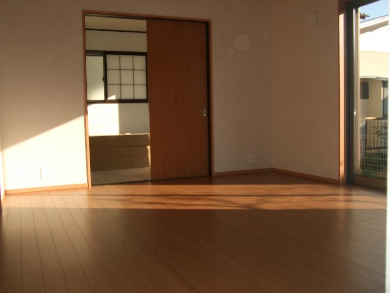 Living. Living is a picture.