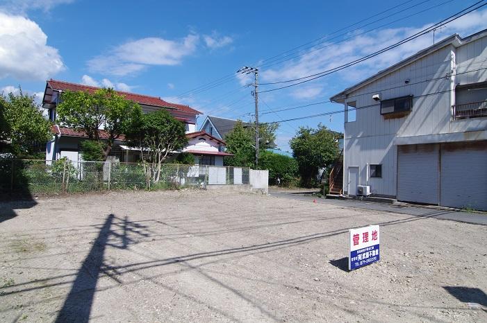 Local photos, including front road