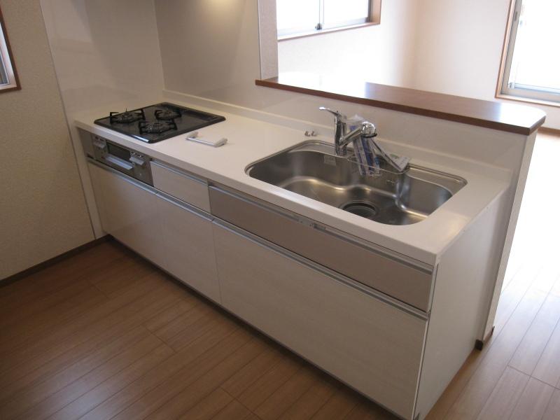 Kitchen. This is a system kitchen photos of the company's construction.