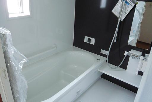 Bathroom. 1 Building room (October 2013) Shooting