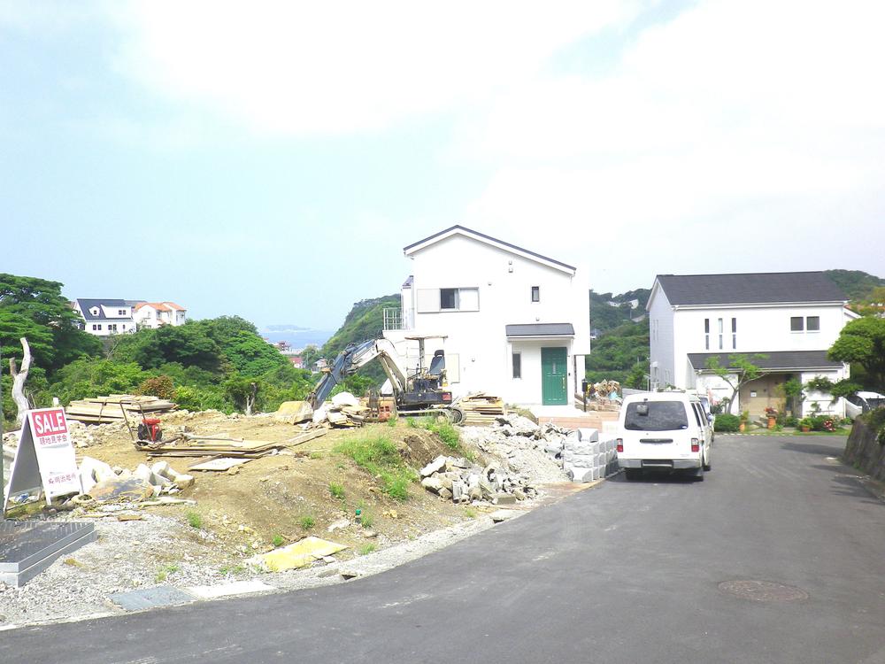 Local photos, including front road. Local (May 2013) Shooting