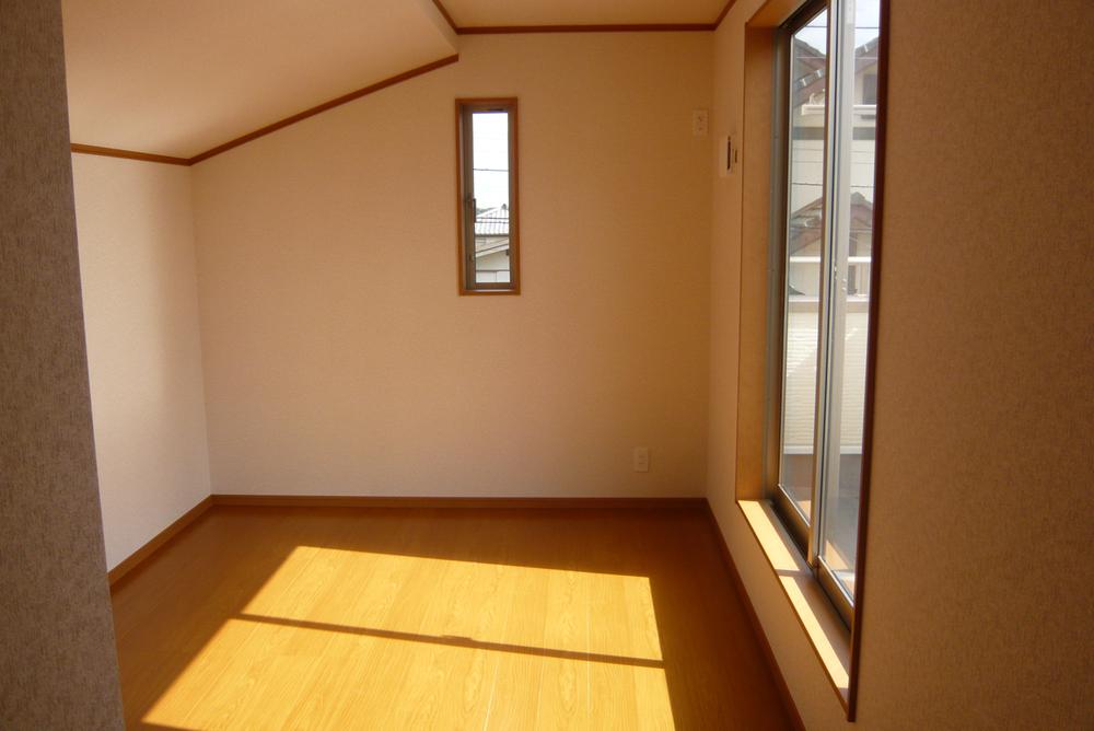 Other introspection. Second floor room (October 2013) Shooting