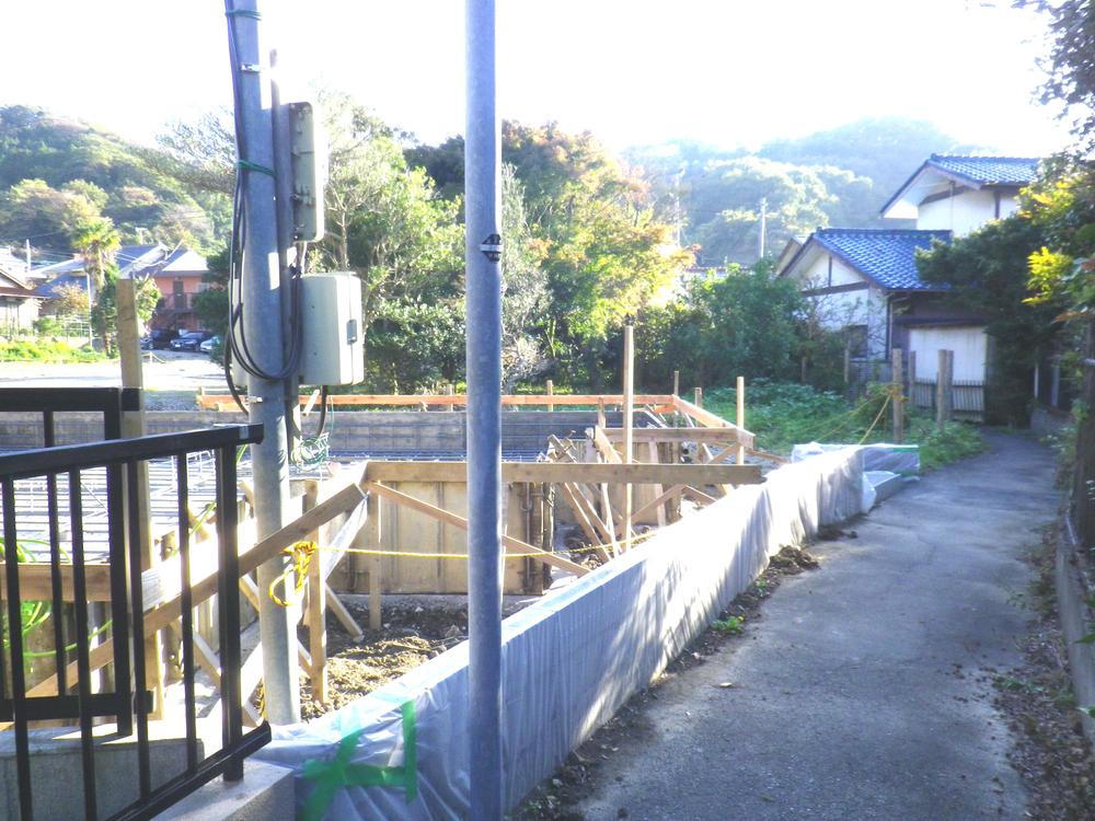 Local appearance photo. Local (11 May 2013) Shooting