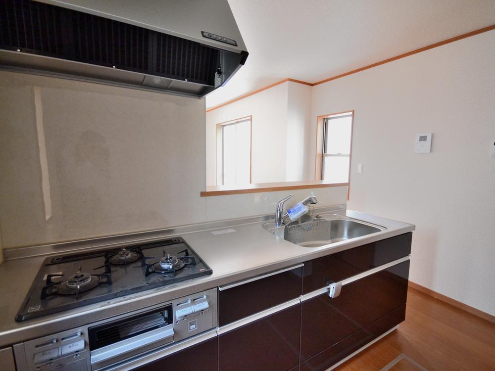 Kitchen. Room (August 2013) Shooting