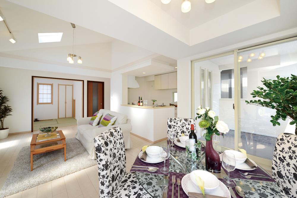 Same specifications photos (living). (B Building)