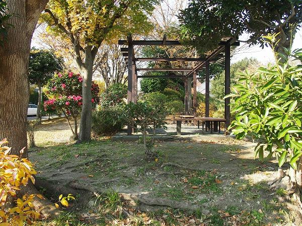 park. 10m to Green Hill Park Miharashi