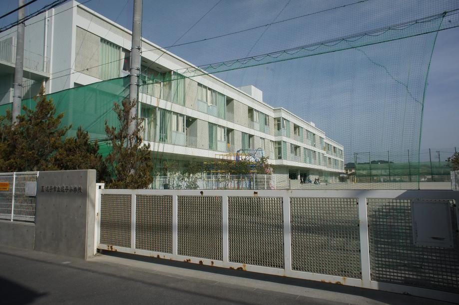 Primary school. Zushi 700m up to elementary school