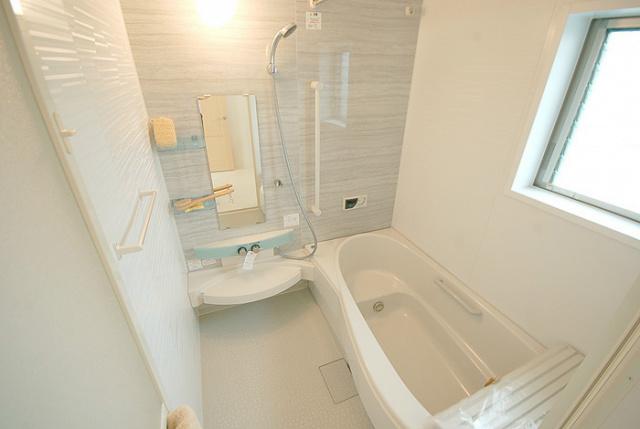 Bathroom. It is a bathroom photo of the company's construction.