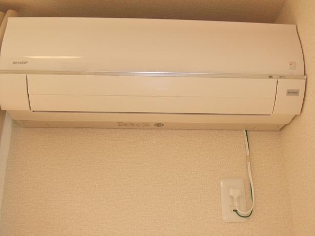 Other Equipment. Air-conditioned ☆