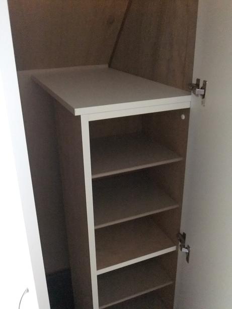 Entrance. It is a cupboard and storage space ☆