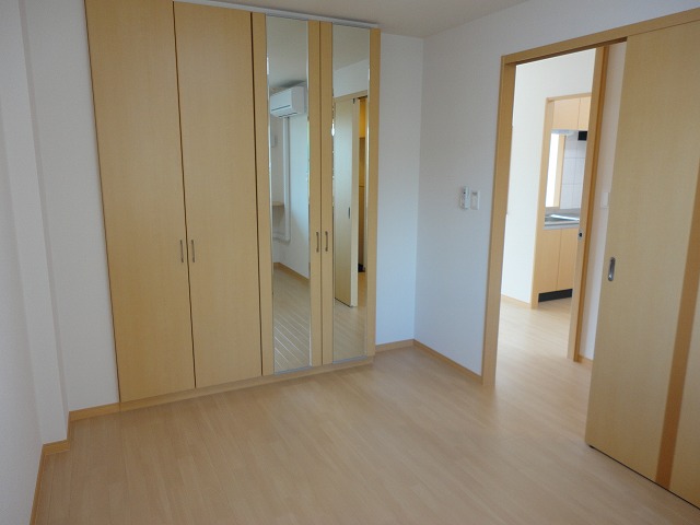 Living and room. 5.7 Pledge of Western-style ☆