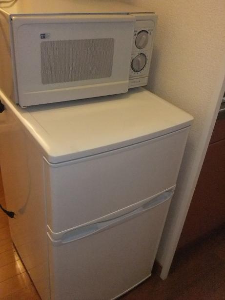Other Equipment. Refrigerator and microwave ☆