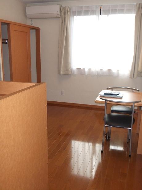 Living and room. The second floor is a carpet specification ☆