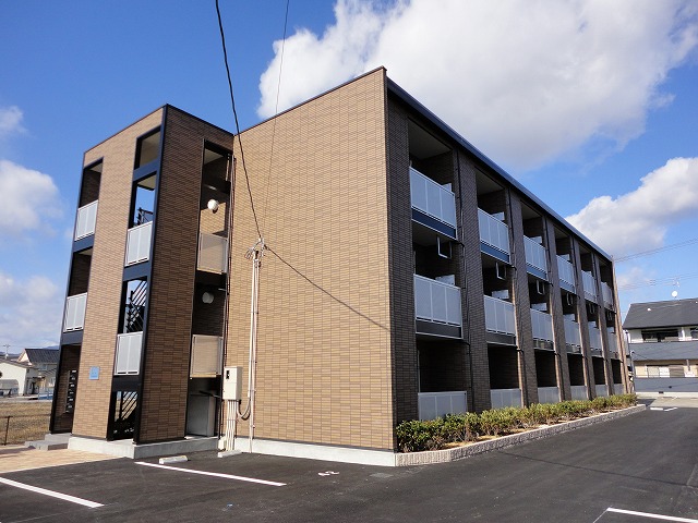 Building appearance. Profound feeling plenty! 