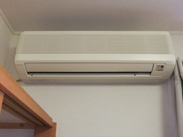 Other Equipment. Also equipped with air conditioning ☆