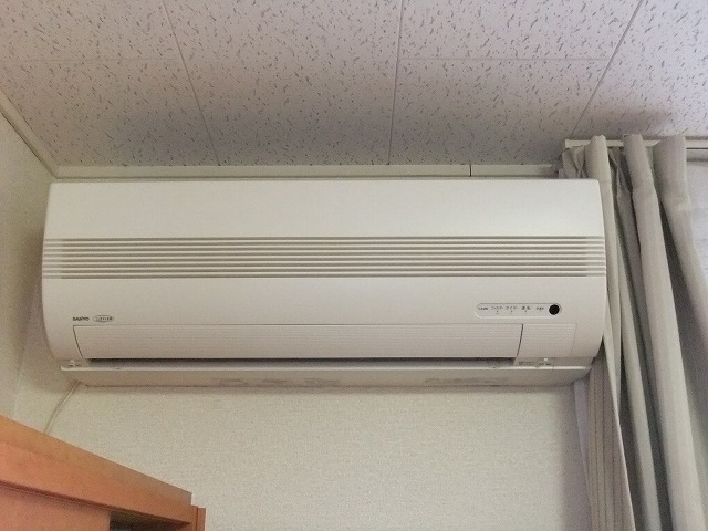 Other Equipment. Air-conditioned ☆