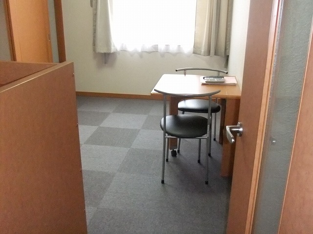 Living and room. The first floor will be flooring ☆