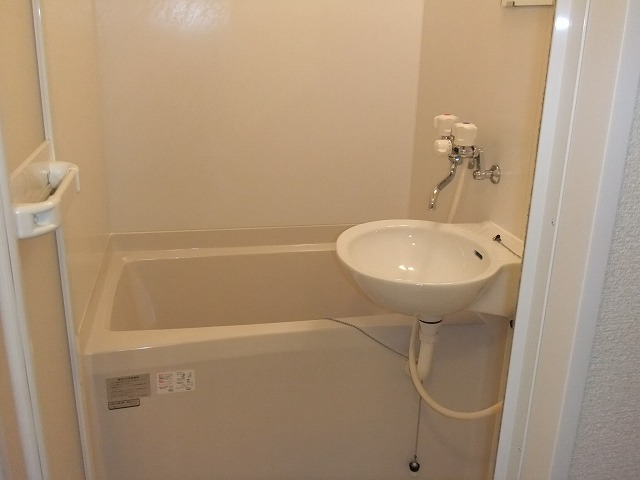 Bath. It is a bath with a bathroom ventilation dryer ☆