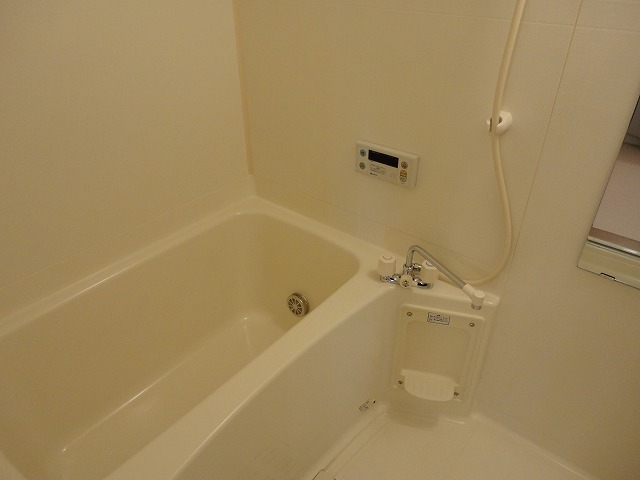 Bath. Reheating equipped ☆