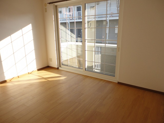 Living and room. South 6 Pledge of Western-style ☆