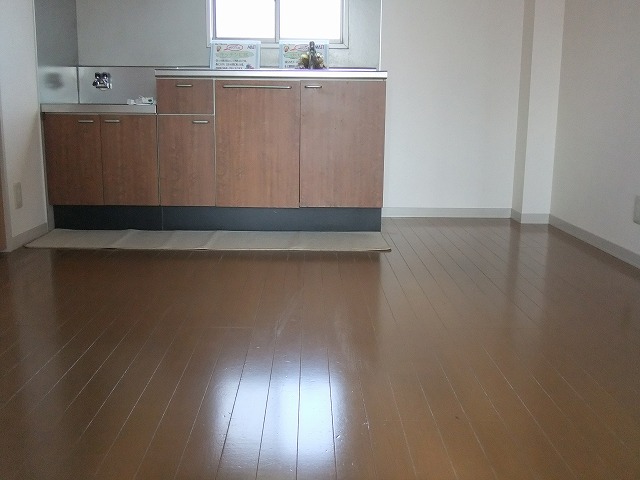 Kitchen. 6 Pledge of dining kitchen ☆