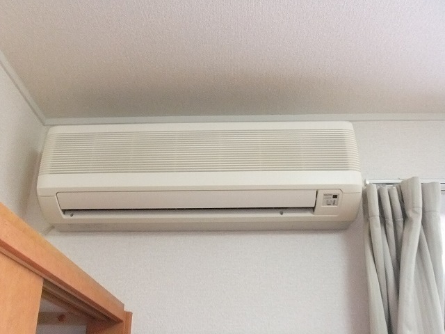 Other Equipment. Air-conditioned ☆