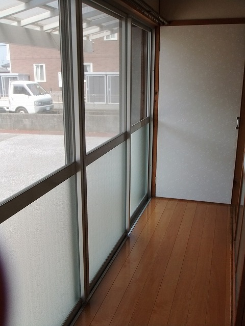 Other room space. Alcove in chillin ☆