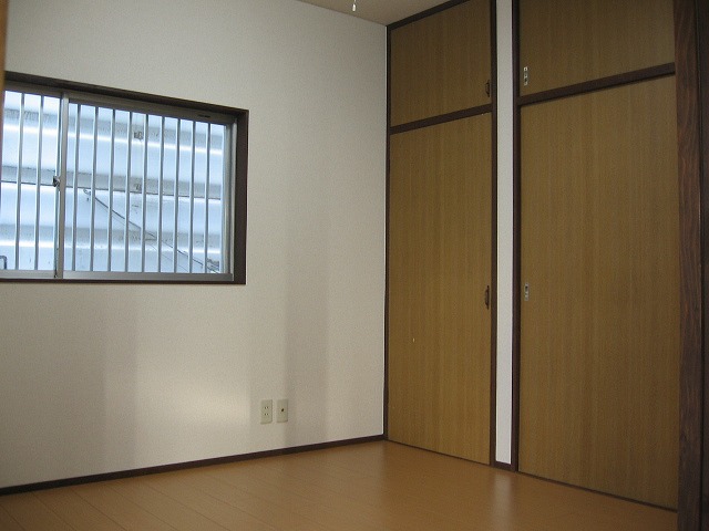 Living and room. Storage capacity for luggage of your family worth relaxed fit!