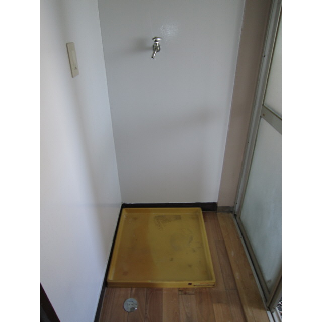 Other. Washing machine Storage