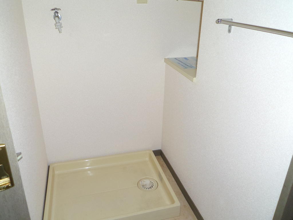 Other Equipment. Washing pan