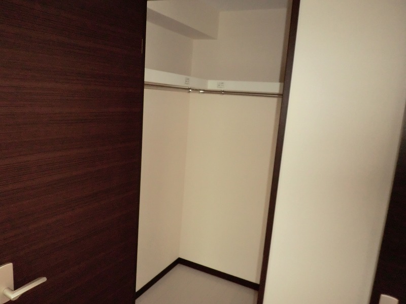 Receipt. ※ Photos will give priority to the current state in another one in Room.