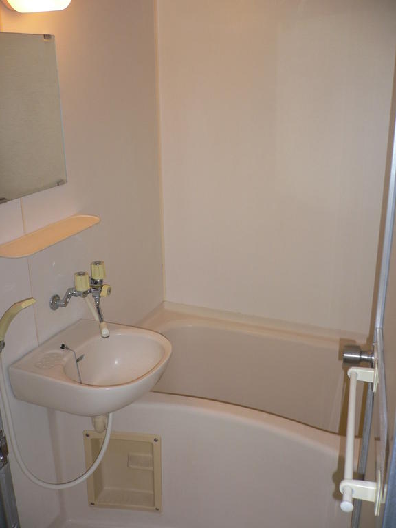 Bath. Hot water supply ・ Shower rooms