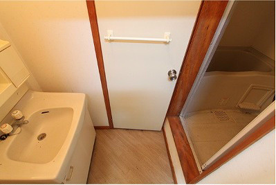 Other. Washroom space