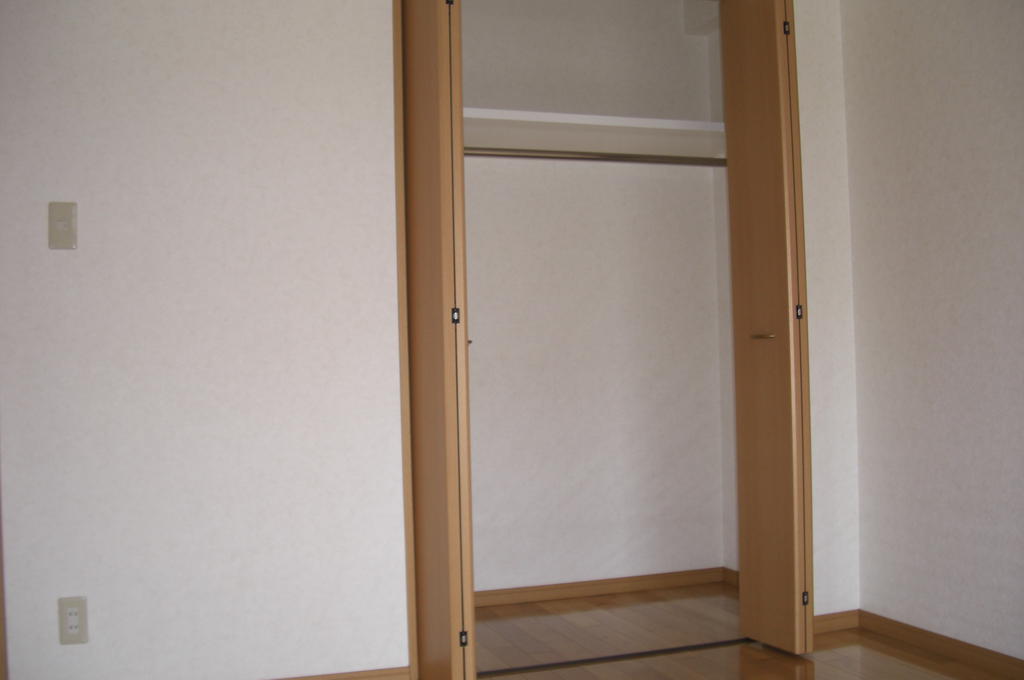 Receipt. With storage!