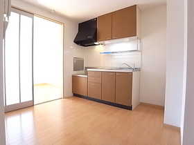 Kitchen. Kitchen is a two-burner stove installation Allowed.